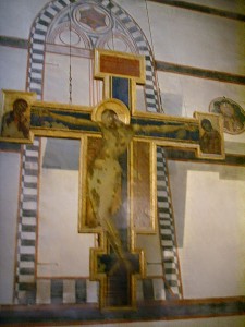 Cimabue: Crocifisso, 448 x 390, Basilica di Santa Croce, Firenze.