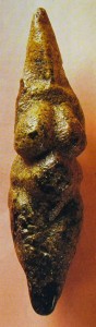 Venere di Savignano, Roccia serpentinosa del XVIII-VIII millennio a.C., Modena