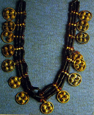 Collana della regina Puabi di Ur. Museo irakeno di Baghdad