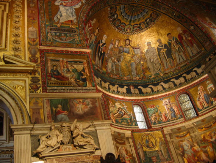 Interno Santa Maria in Trastevere, Roma