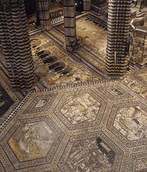 Una veduta del pavimento del duomo di Siena